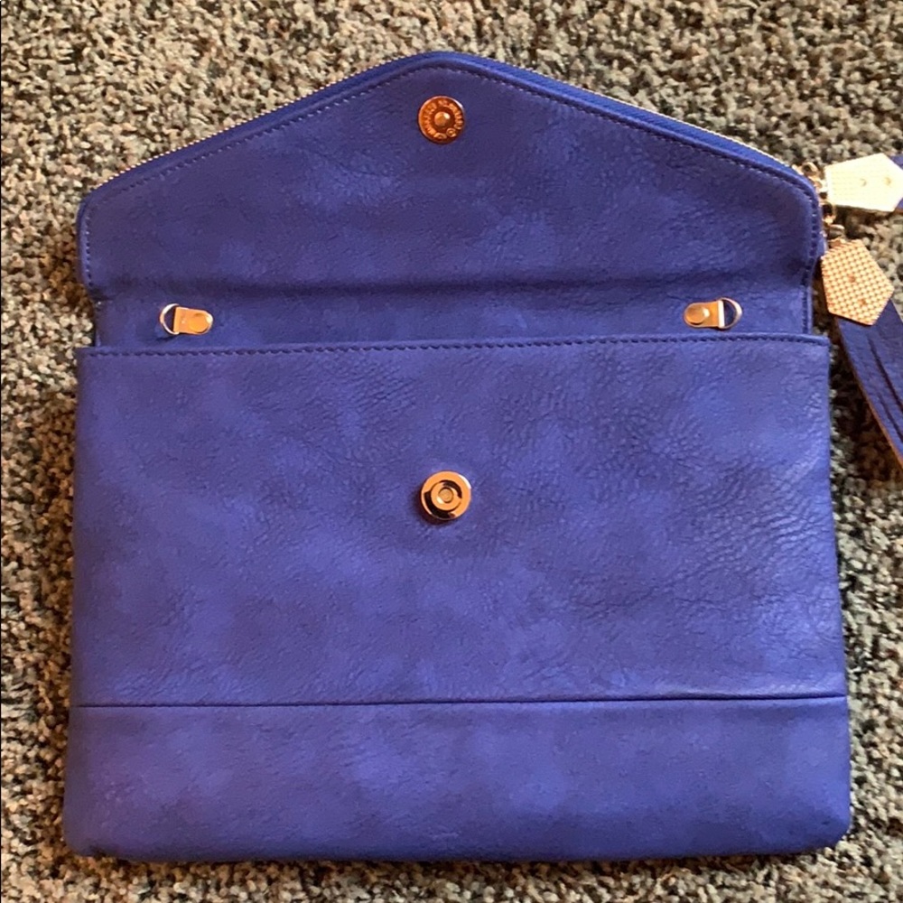 Urban Expressions vegan clutch